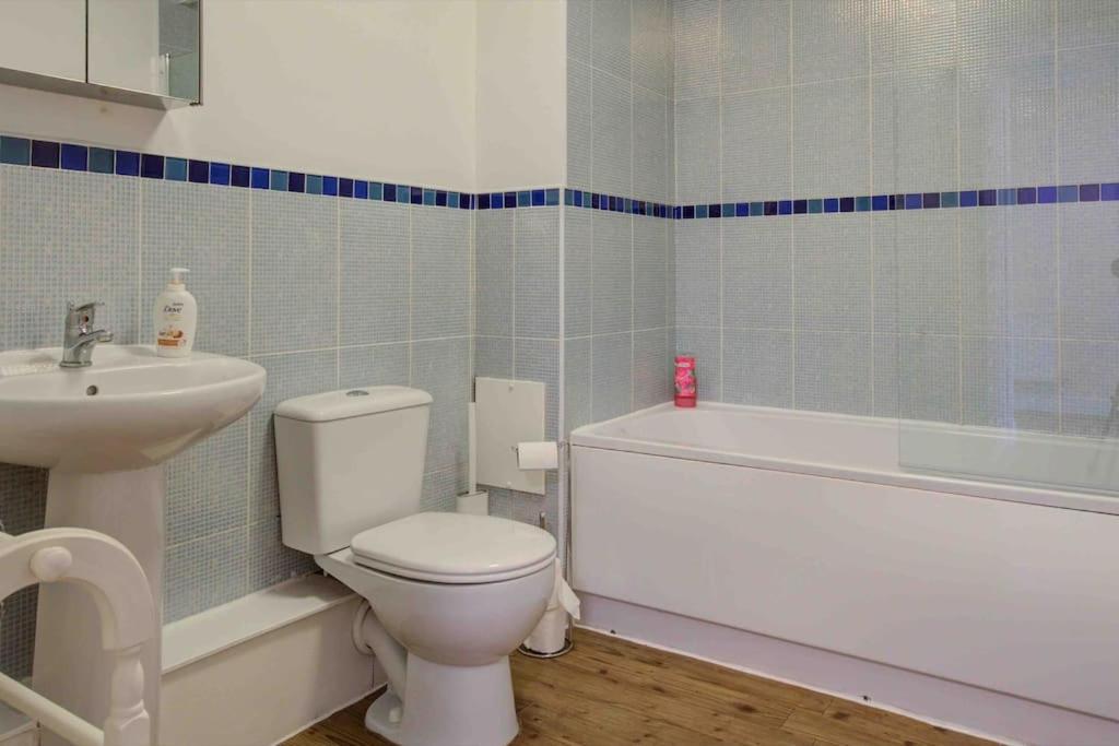 Ingledale Apartment, Ingleton, Yorkshire Dales National Park, Famous Three Peaks, Near The Lake District, Pets Are Welcome イングルトン エクステリア 写真