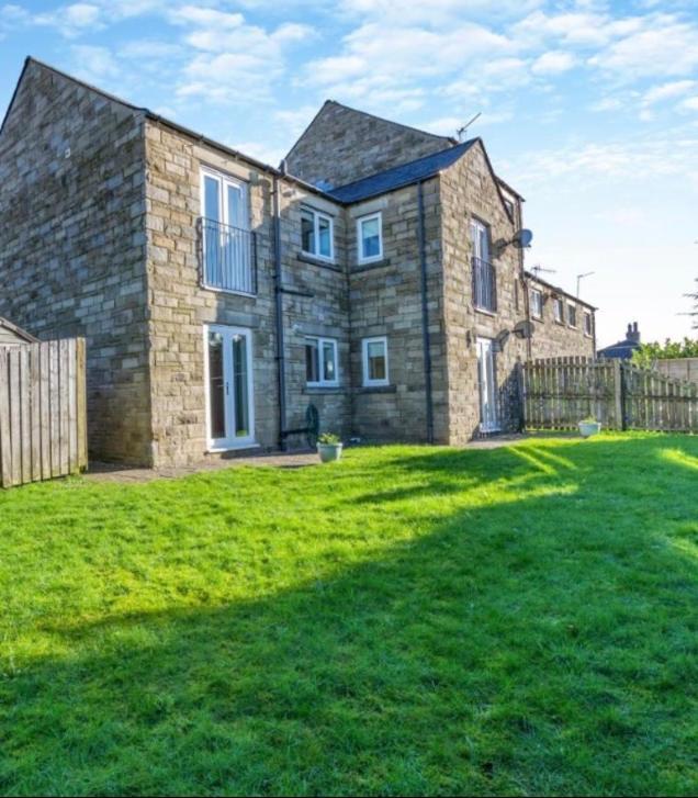 Ingledale Apartment, Ingleton, Yorkshire Dales National Park, Famous Three Peaks, Near The Lake District, Pets Are Welcome イングルトン エクステリア 写真